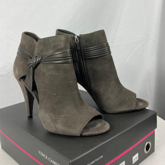 Vince Camuto Annavay Peep Toe Bootie Suede Cut Out Ankle Boot Shady Grey 8.5M - Picture 2 of 7